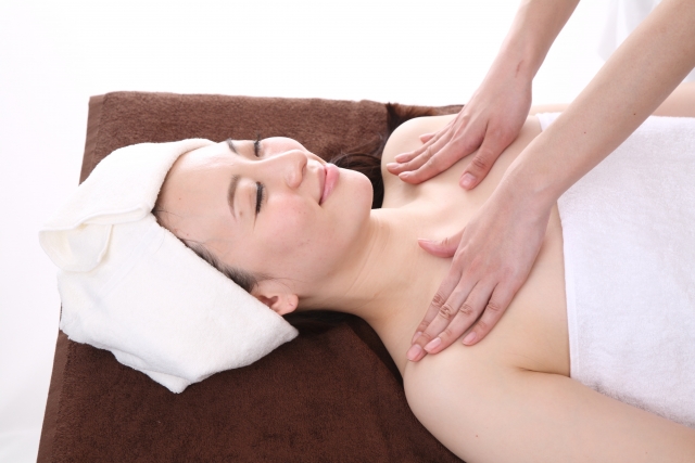 幸せ橘デコルテケア